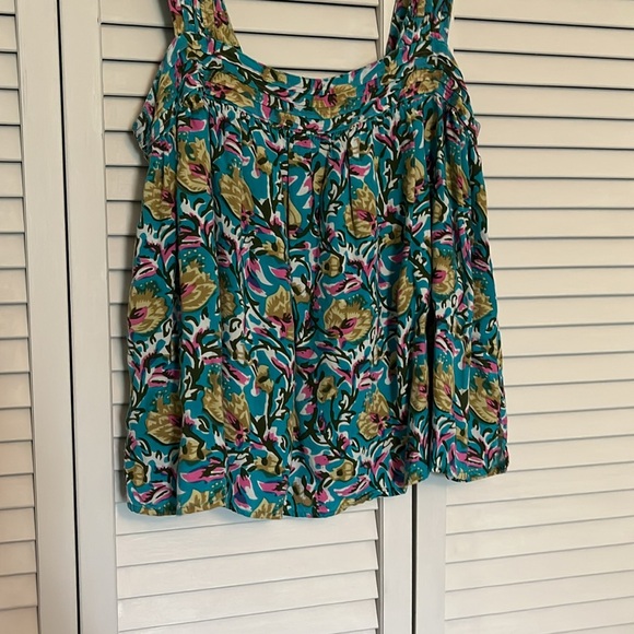 NATURAL LIFE Green and Blue Smocked Sleeveless Tank Top - Picture 2 of 6